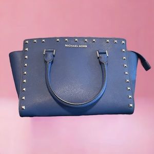 LIKE NEW Michael Kors Studded Selma with Crossbody Strap